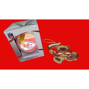 Kansas City Chiefs LED Light-Up Ornament & Wooden Bear Decoration Gift Set